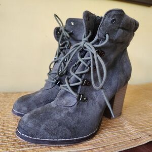 Candies Faux Suede Zip up boots